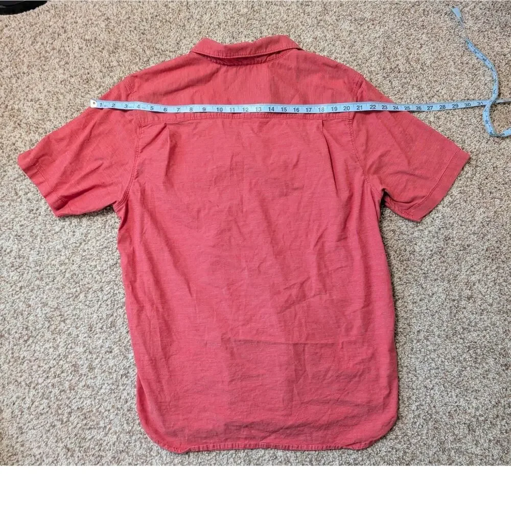 THE NORTH FACE men's Short sleeve, button down shirt, size Large, Red Stripe